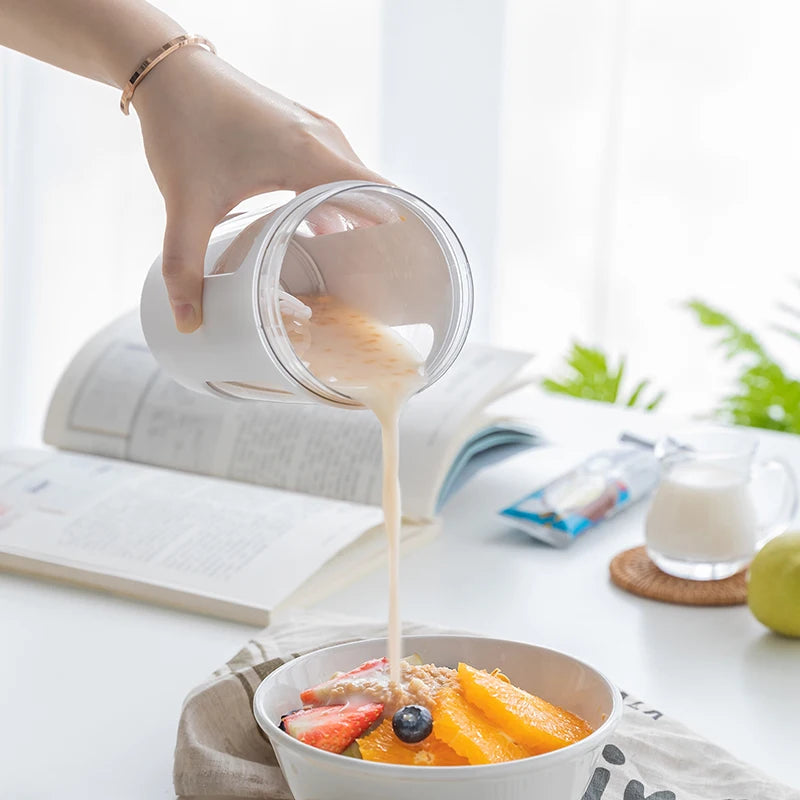 TORNADO F5 PRO MIXER: Shaker Elettrico con Agitazione Automatica e Ricarica USB, multicolore.